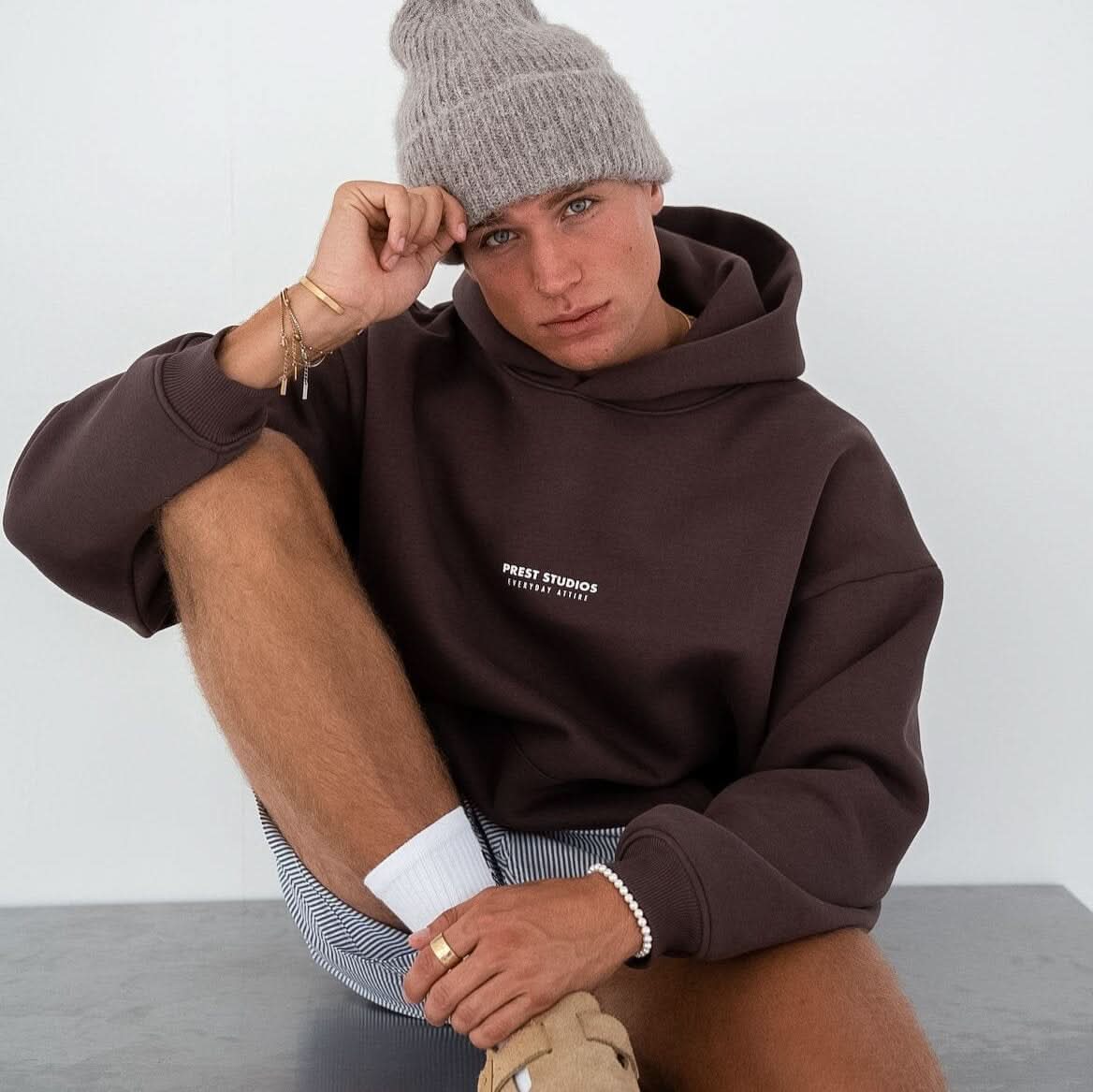 Minimalist Oversize Hoodie - Brown