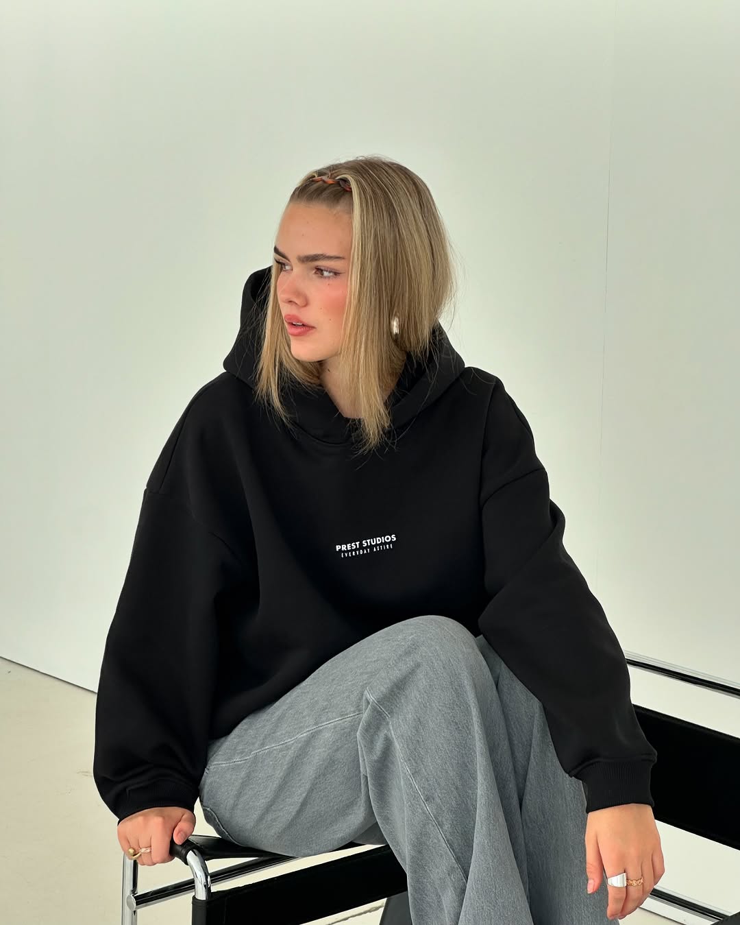 Minimalist Oversize Hoodie - Black