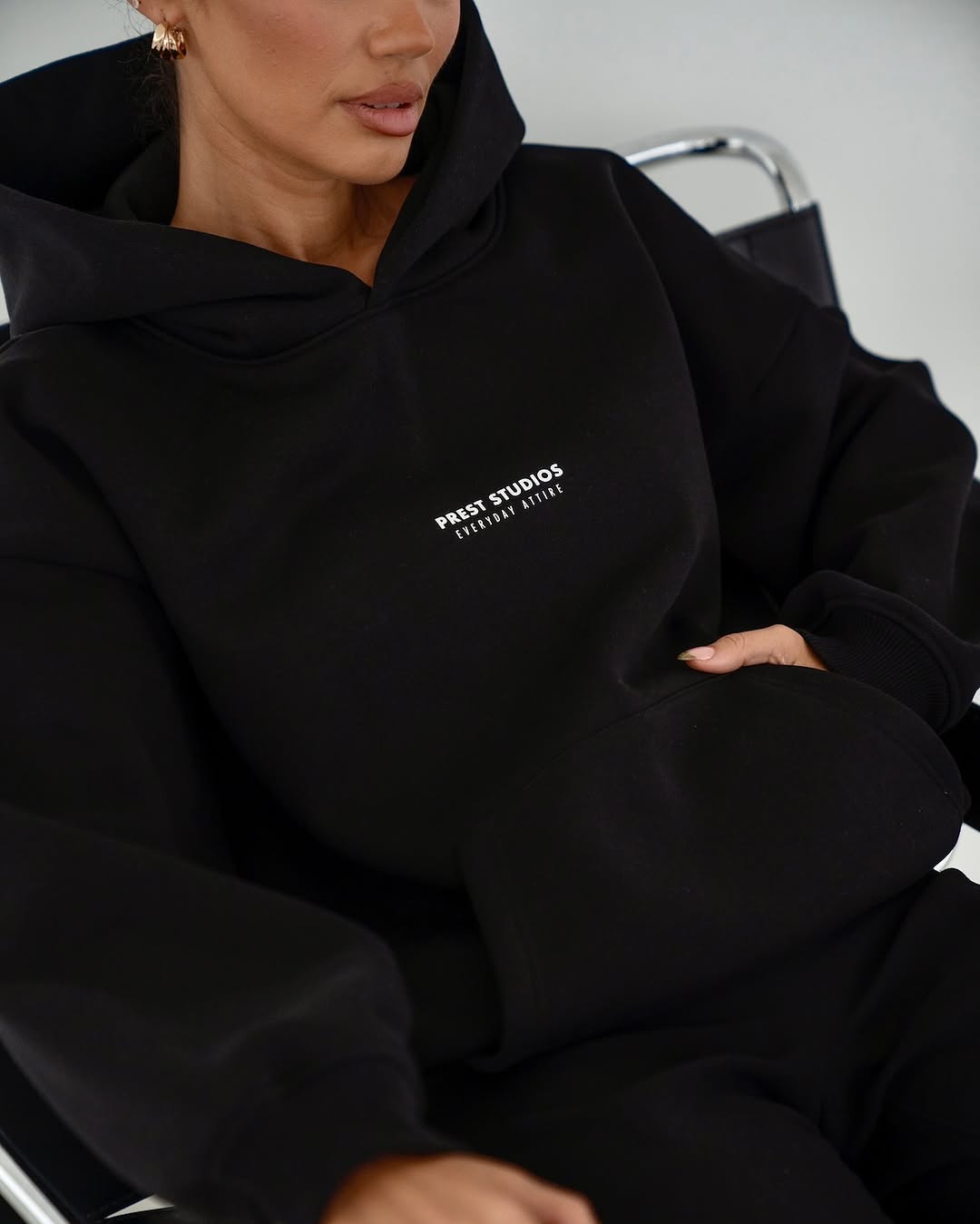 Minimalist Oversize Hoodie - Black