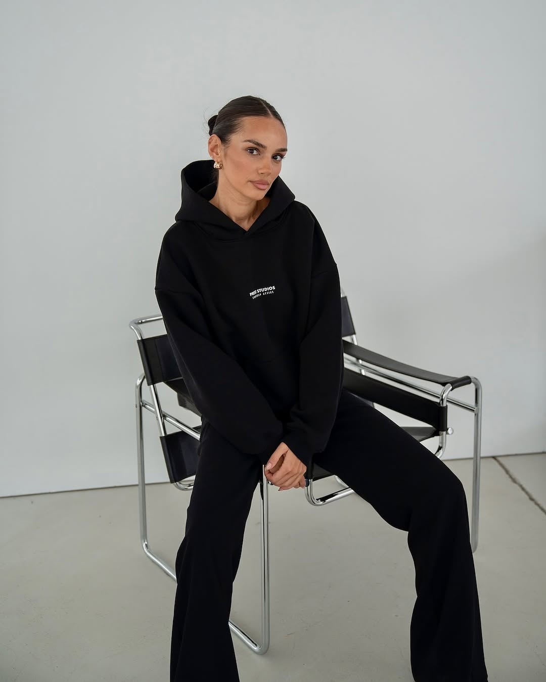 Minimalist Oversize Hoodie - Black