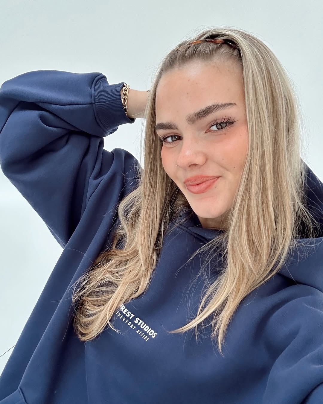 Minimalist Oversize Hoodie - Blue