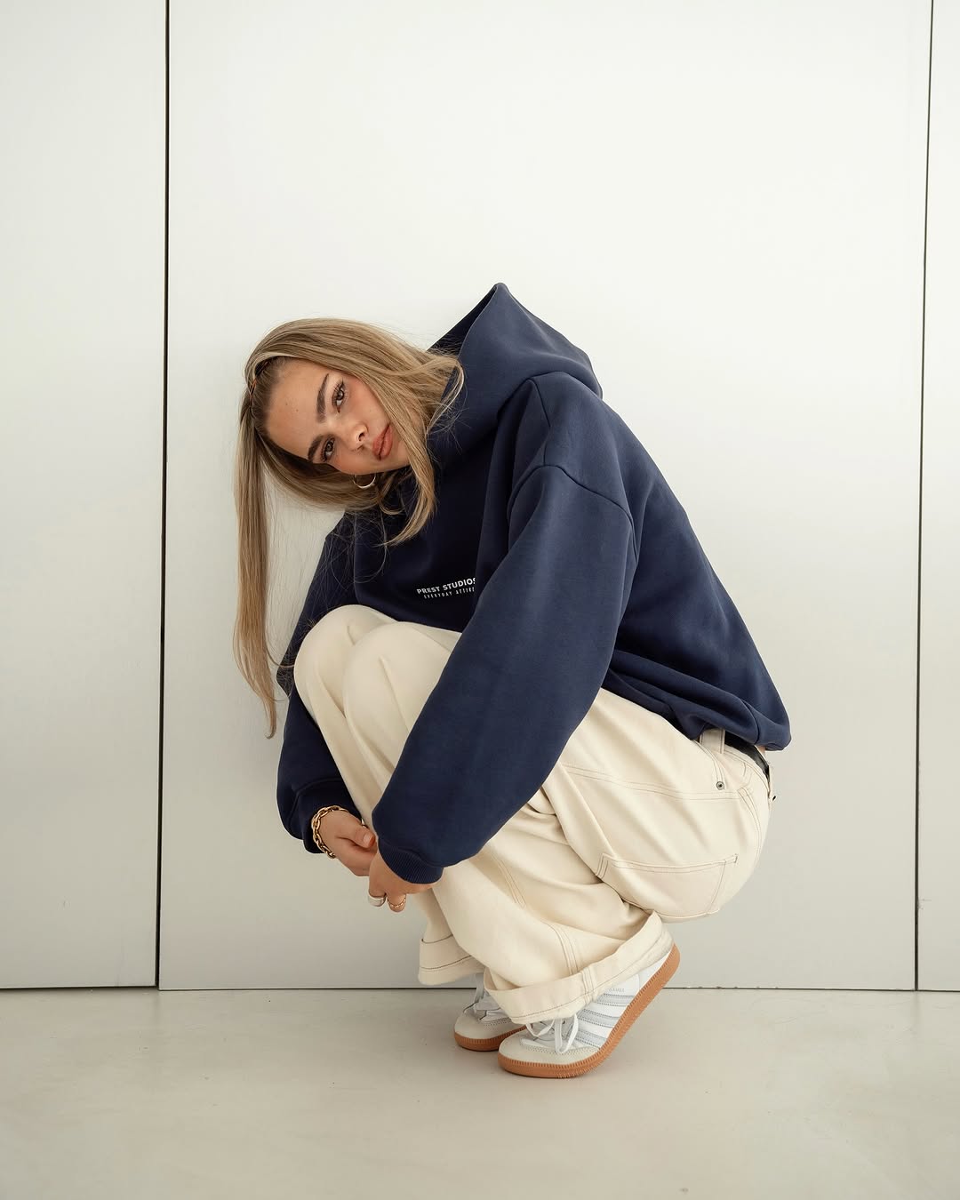 Minimalist Oversize Hoodie - Blue